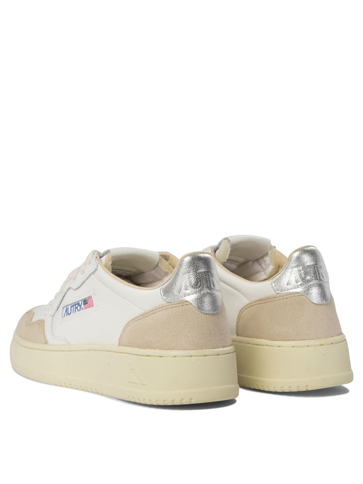 Medalist Sneakers & Slip-On White