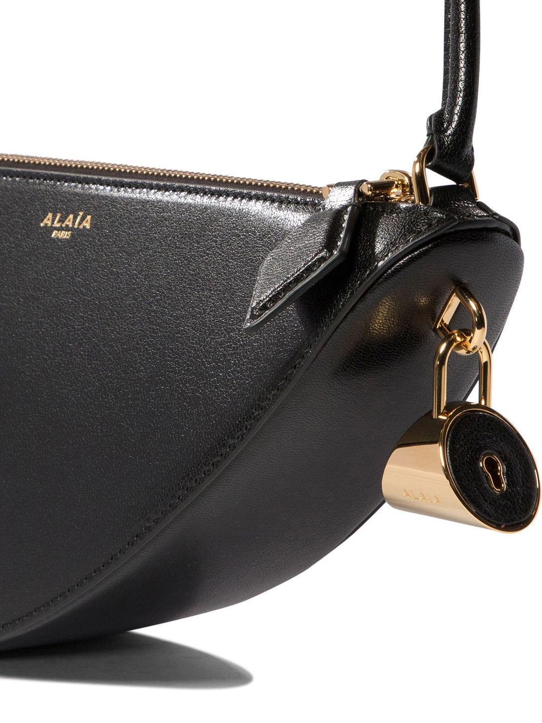 Le Demi-CœUr Shoulder Bags Black