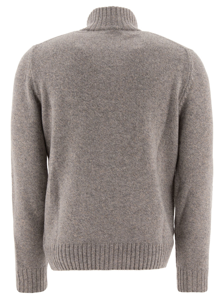 Chioto Knitwear Grey