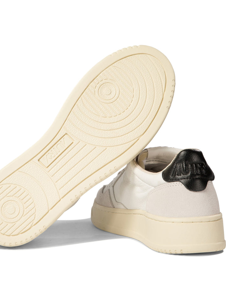 Medalist Sneakers & Slip-On White