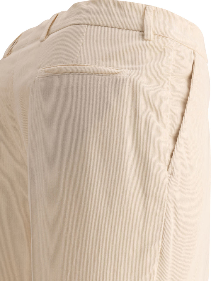 Garment-Dyed Leisure Fit  With Pleats Trousers White