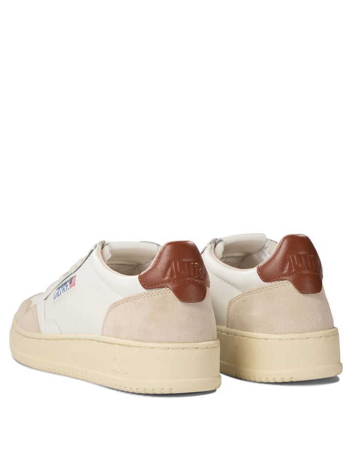 Medalist Sneakers & Slip-On White