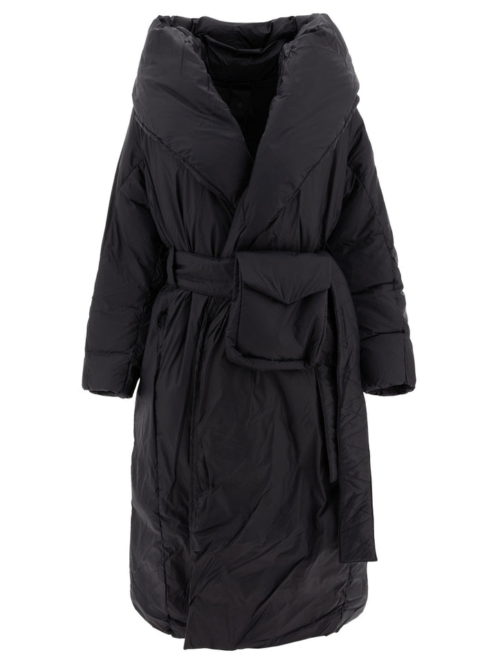 Elie Coats Black