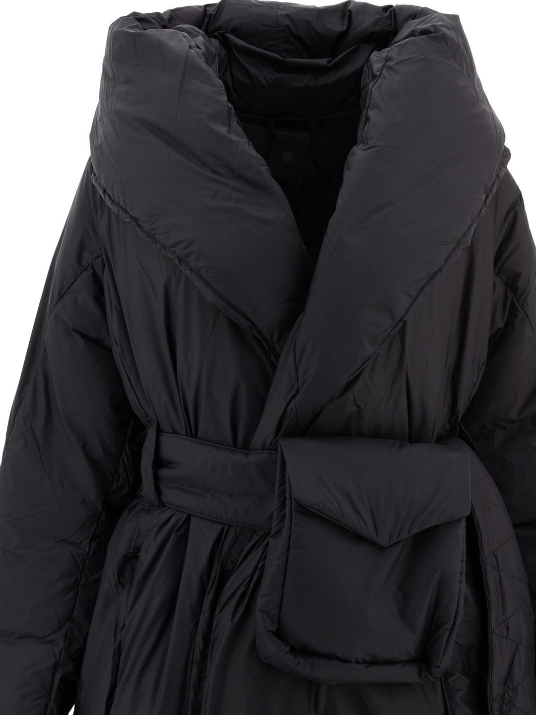 Elie Coats Black