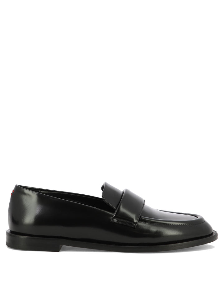 Mok Loafers & Slippers Black