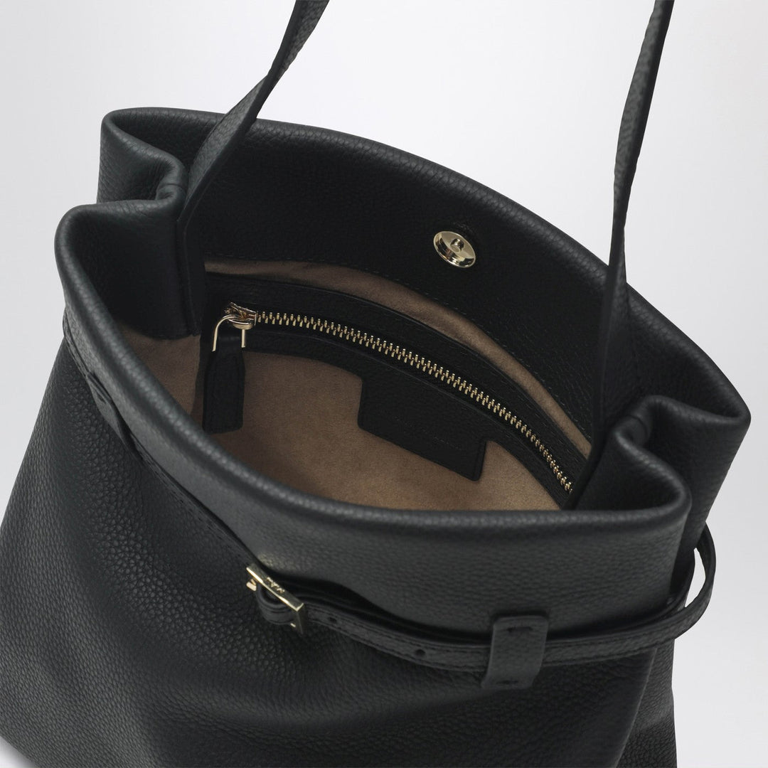 Manu Atelier Apparel & Accessories - Black | 1ad900fa86d86a9fabeb614d660d291120e0784f