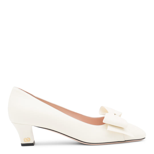 With Heel Light And Natural