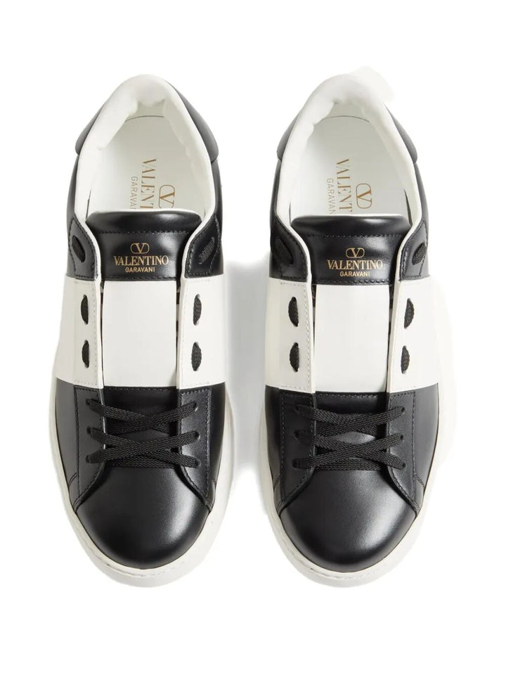 Valentino Garavani Sneakers - Black | 009d35d730d15b18b6e82801a1757bca05eb7ecf