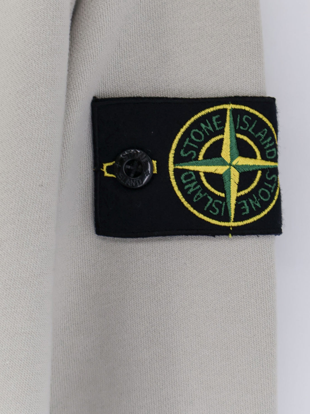 Stone Island Sweaters - Blacks and greys | b3591c96a4698aabfe4bf937911bdfa2deaf34dc