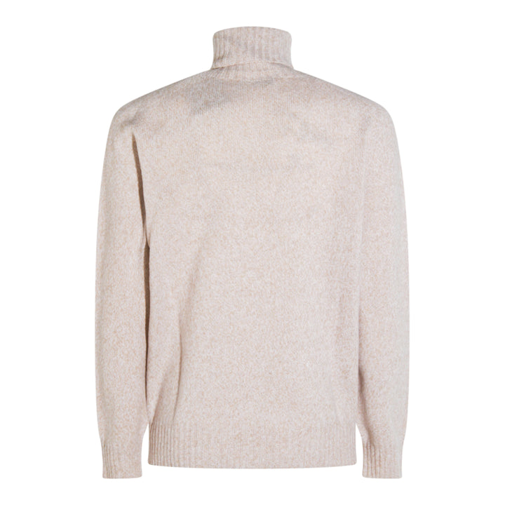 Altea Sweaters - Light and natural | e530d97fb444ef98736bb2ba39f62d2e0bf41742
