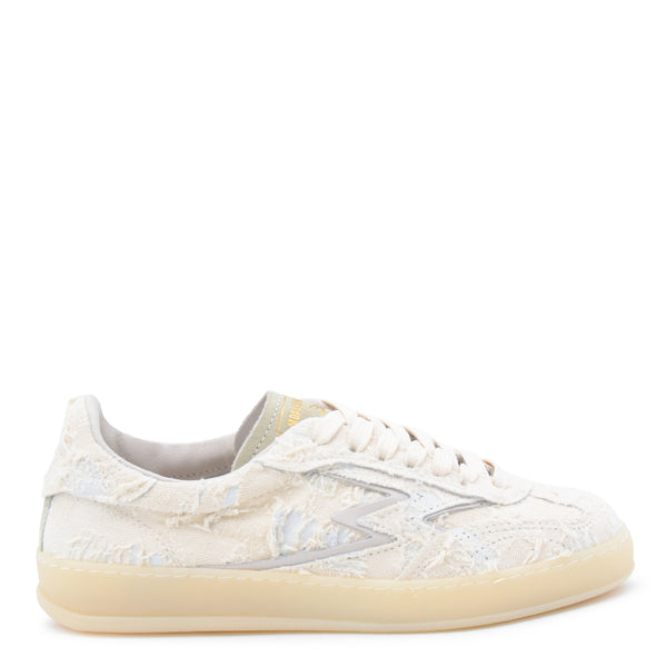 Sneakers Light And Natural