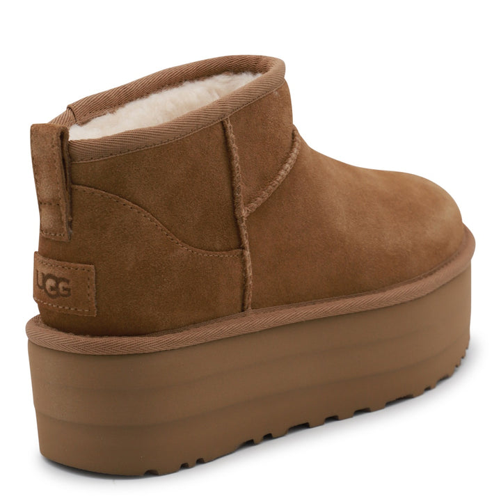 Ugg Boots - Chestnut | 2369a17b16f94e979292412ce37f3961bb4f07c3