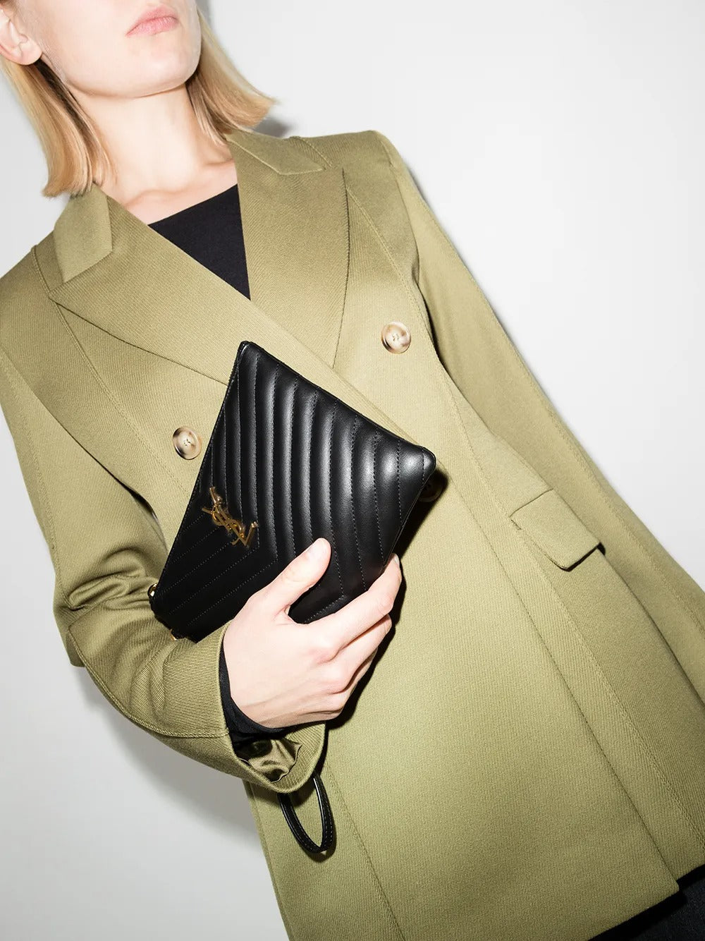 Saint Laurent Paris Clutches - Black | 6ccdc00743464bb2689b95169cc0dceb1198e127