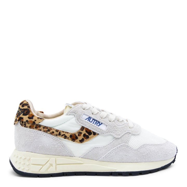 Autry Sneakers - SUENIL/PONY WHT/LEO | d5cd74cd4fb98a451a8cd8c2a22ab573a6d09d41