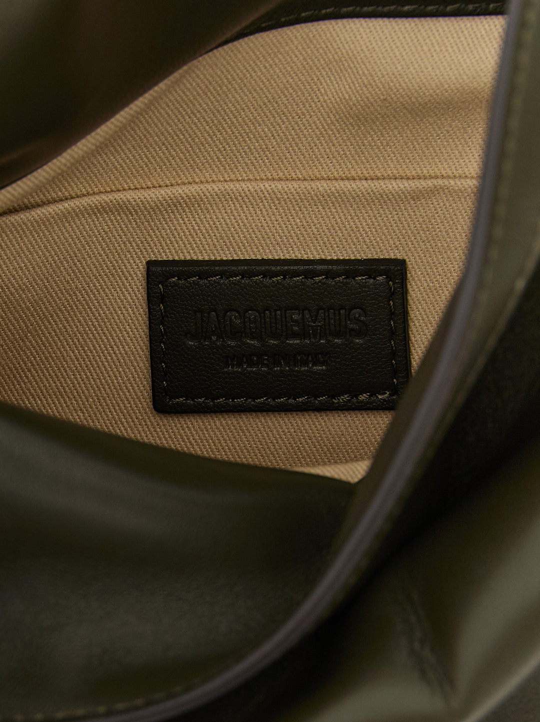 Jacquemus La Pochette Rond Carré Clutch - Green | 03eb4bf8b735b42f53b6e7902536ba3d63aa72d8