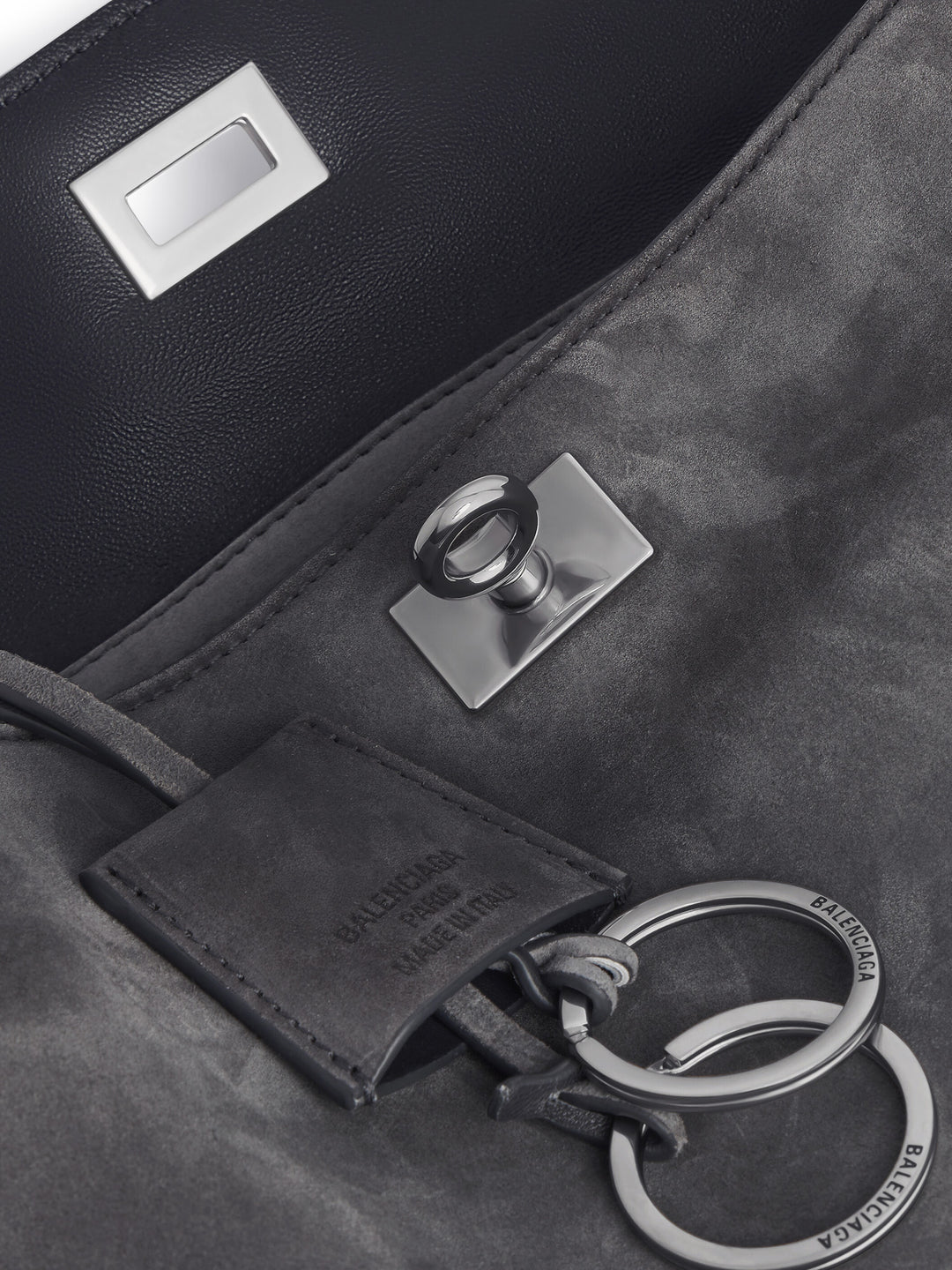 Balenciaga Bags - STORMGREY | 8bf47b9eb2292bcd8a2d199626add1d6b7dd7f9f