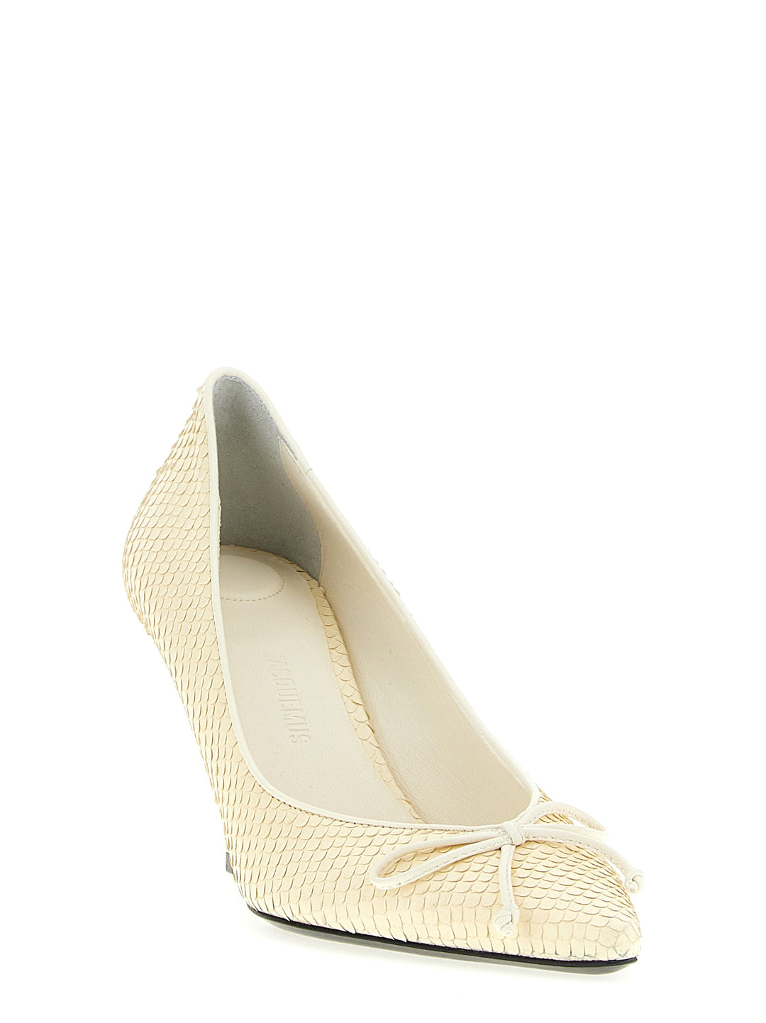Jacquemus Les Escarpins Tourni Pumps - Beige | 50fa46ff96dddf1de7373e75a25d8dc9f62ef423