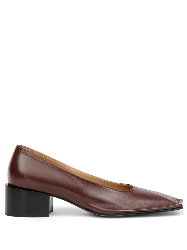 Piped Shiny Nappa Leather Pump