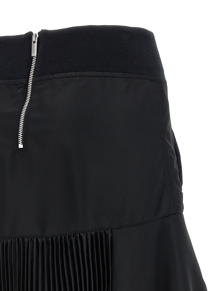 Sacai Pleated Insert Skirt Skirts - Black | 44bde86459950e44d0f7f08fd9ab4e7d9e34f8c1