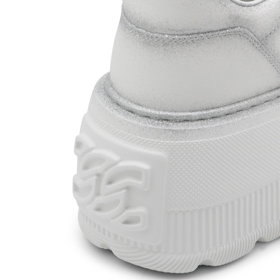 Casadei Sneakers - Chiari e Naturali | e9ca211ded3a286ae09853971f074833e3d30e07