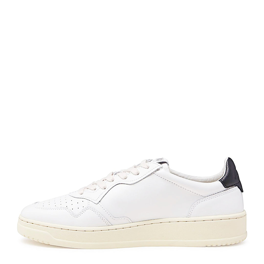 Autry Sneakers - WHITE/BLACK | 916a6211e40c342d8d40a02f4430eb6a562bd986