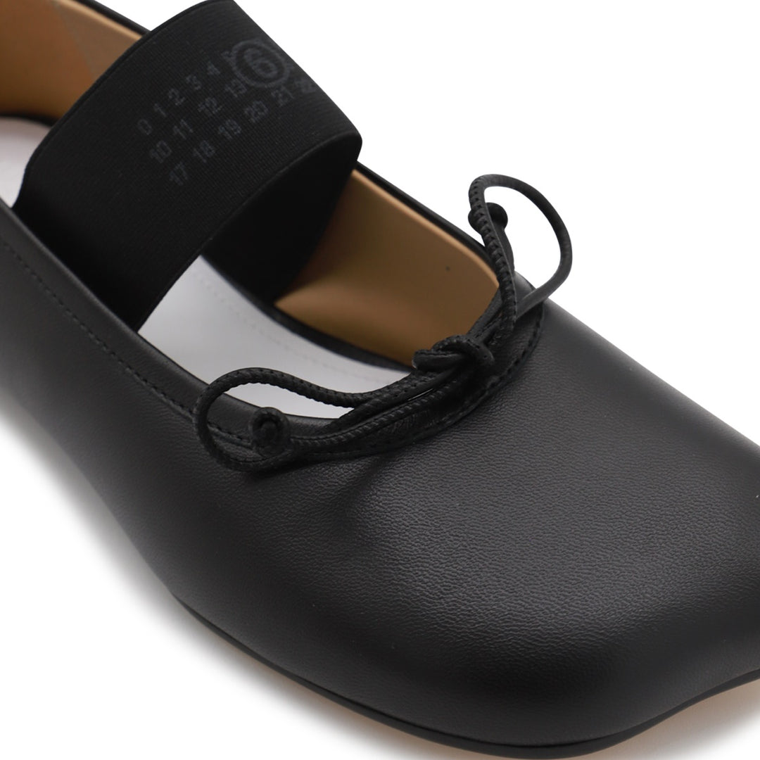 Mm6 Maison Margiela Flat shoes - BLACK | 0e63a309817c7174633409b4715ed3ade85c40cf