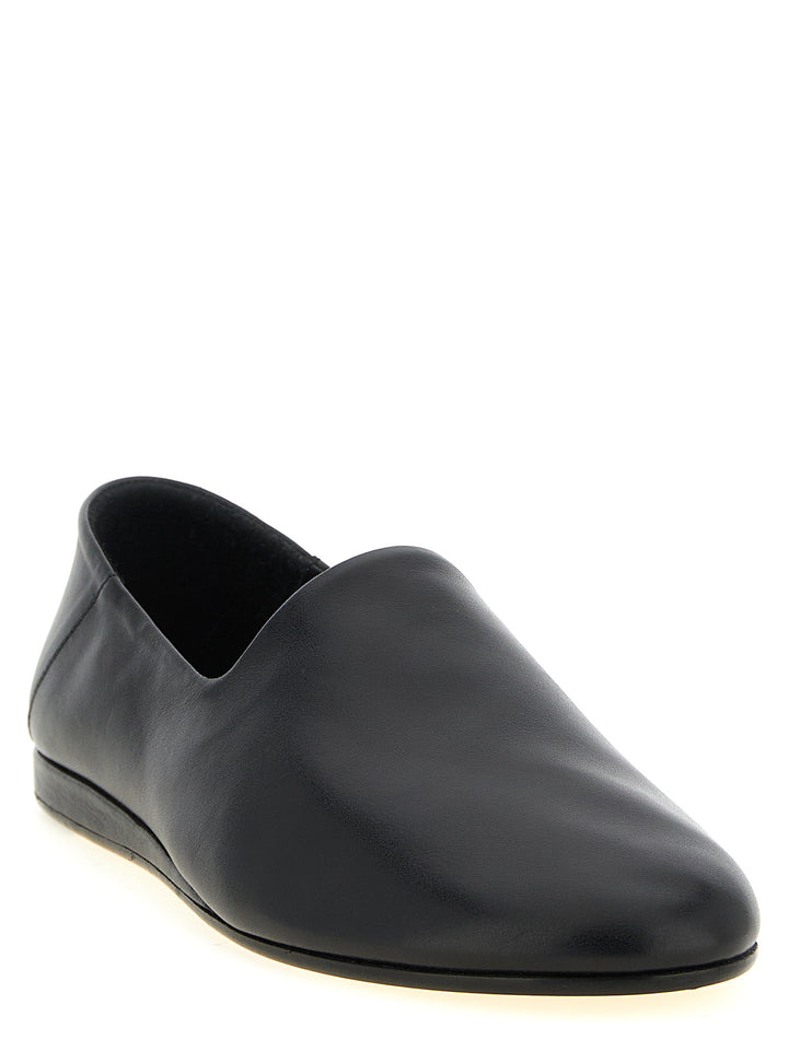 Jacquemus Les Pantoufles Flat shoes - Black | 25b5ceb0a2651a26dc40c6d25f7afdbcd05b51a2