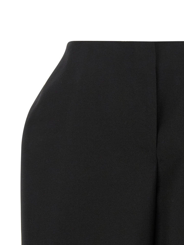 Jacquemus Le Short Cubisto Bermuda and Short - Black | 1df9f3bb5383fa6a4f8738cbe9bcd9a3d1ead130