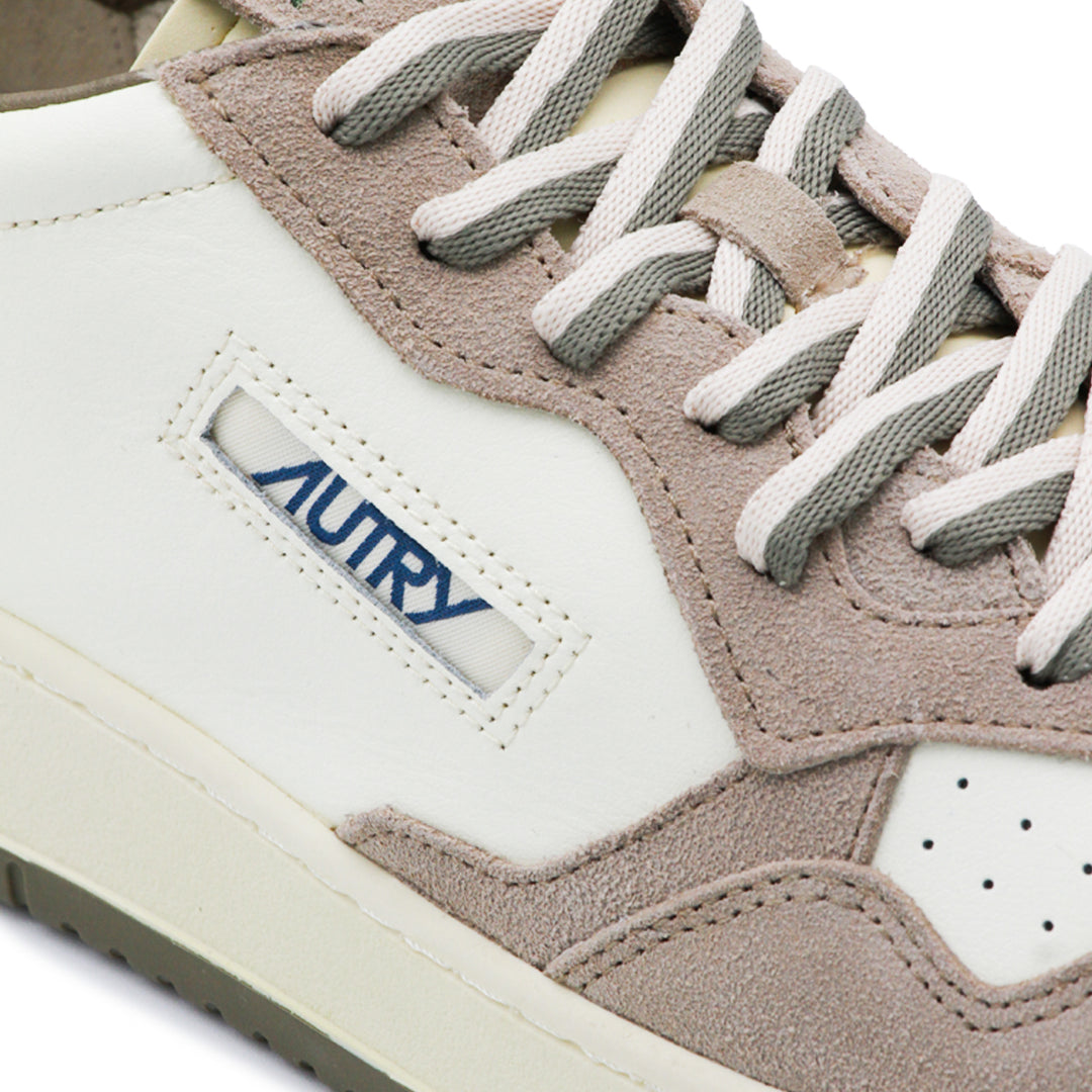 Autry Sneakers - WHITE/LICORICE | 840b0986854270ca088232f84e374714bffdd33a