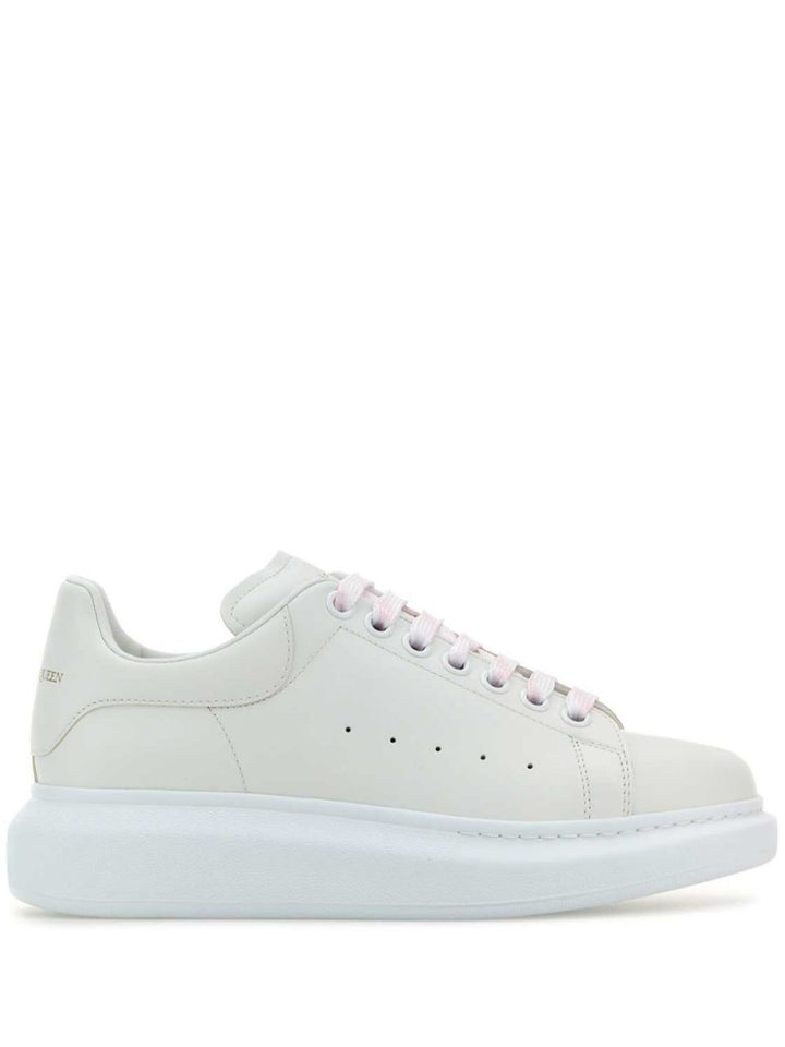 Alexander Mcqueen Sneakers - White | d74108e8e1f2468e644769e9fa66bc9527945811