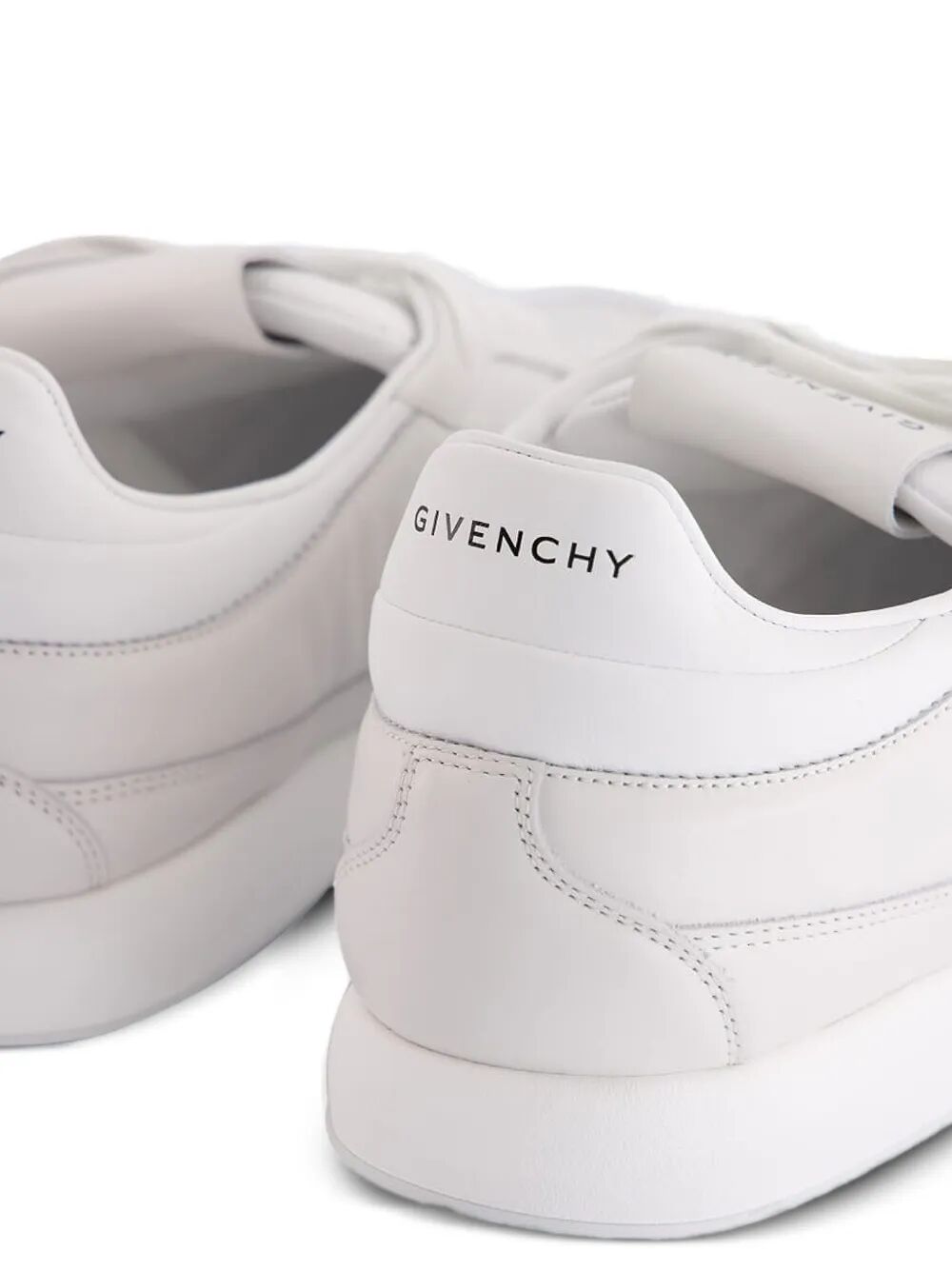 Givenchy Sneakers - White | 74a6ce8431d18606e464866b8c37038179d797d1