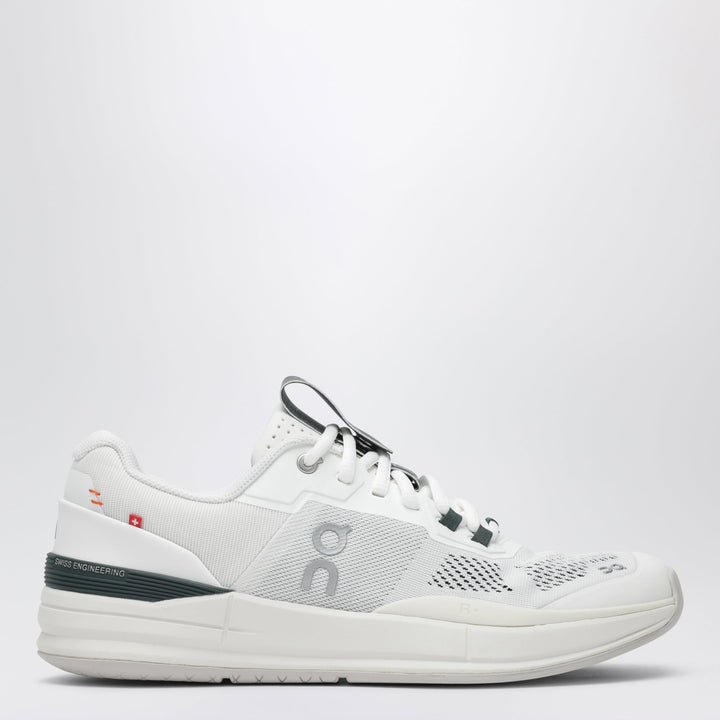 On Apparel & Accessories - White | e930e960a8314962b2c6cd76fc0e3a257adef31d