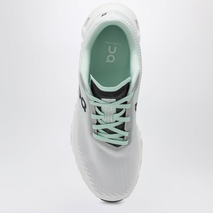 On Apparel & Accessories - Green | f77e53219bd32780ff215ab720892e836830c880