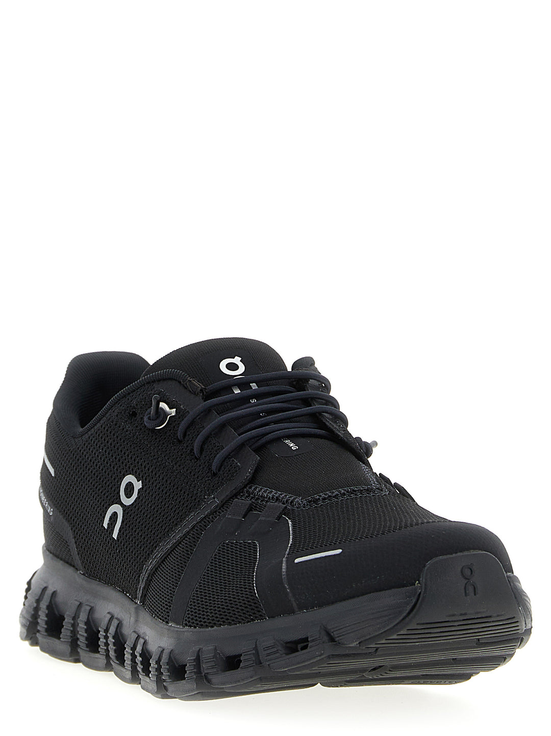 On Cloud 6 Sneakers - Black | 204b00ef5934fd1788392c29cacaf048c42b86ac