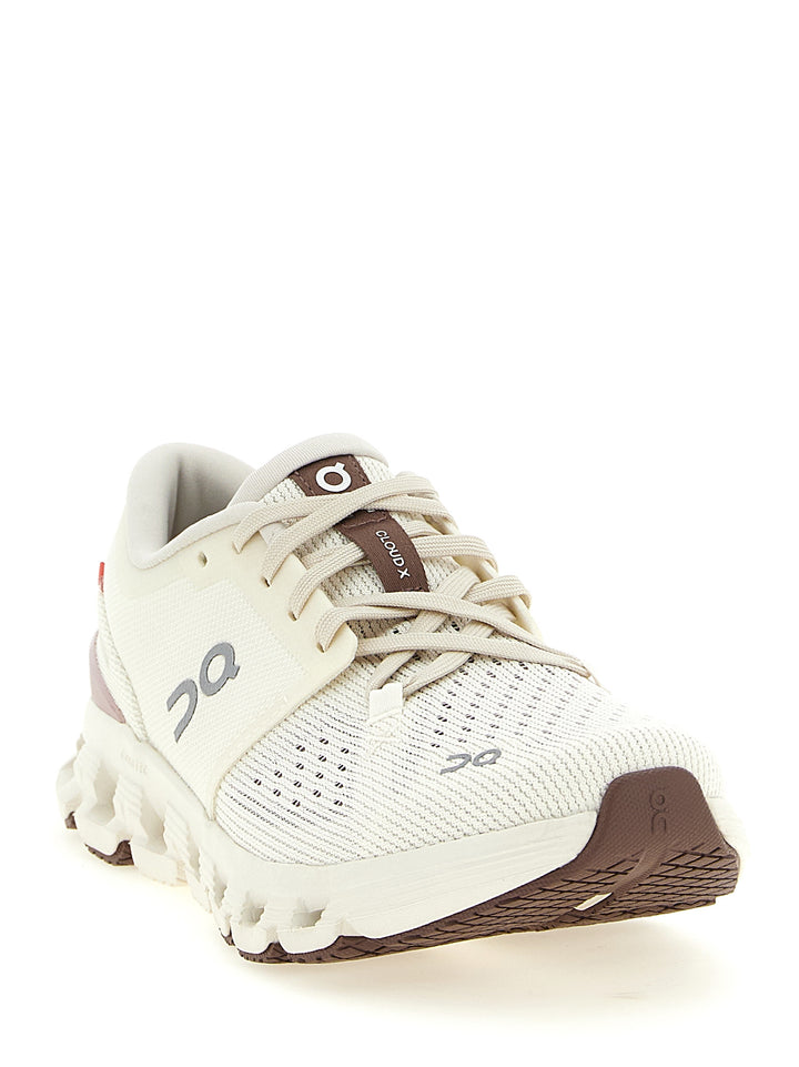 On Cloud X 4 Sneakers - Multicolor | 93ed0eb9c5f1fd49633a1982b7174c77507902e7