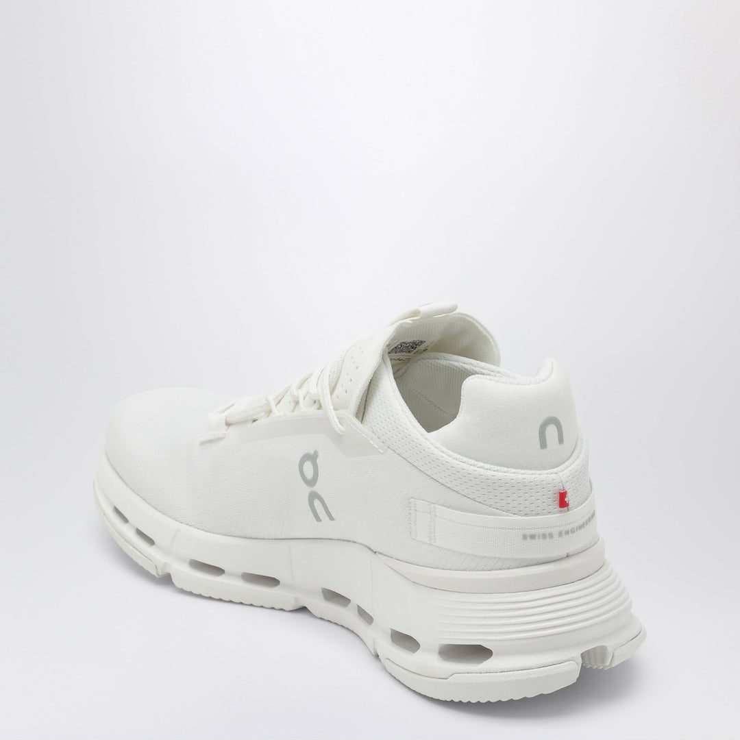 On Shoes - White | 0adcd06e06829f89f99050cf721266b5b8356dba