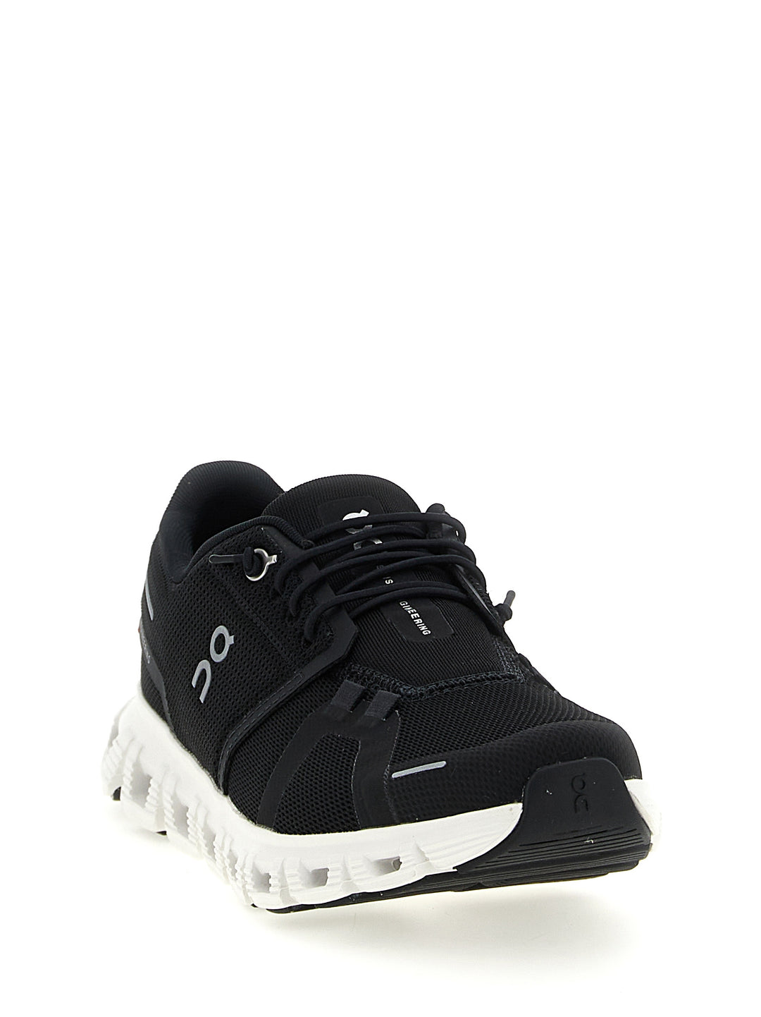 On Cloud 6 Sneakers - White/Black | 5f944e77f819fd6accdf723d31088e47ff29abd2