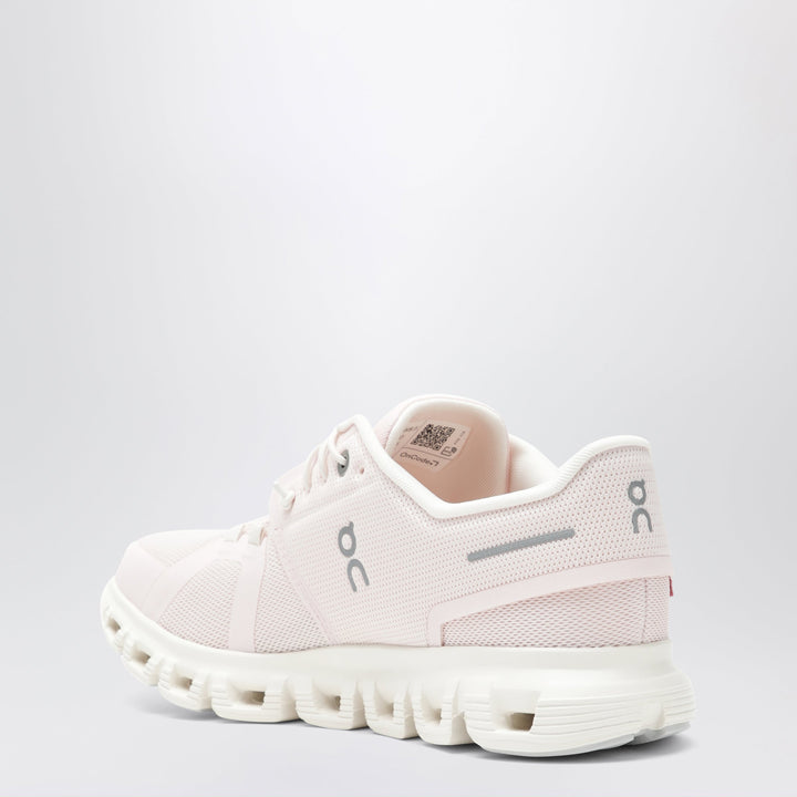 On Shoes - Pink | 8bf18dd7a58b56145062895724c86cb673df6fd7