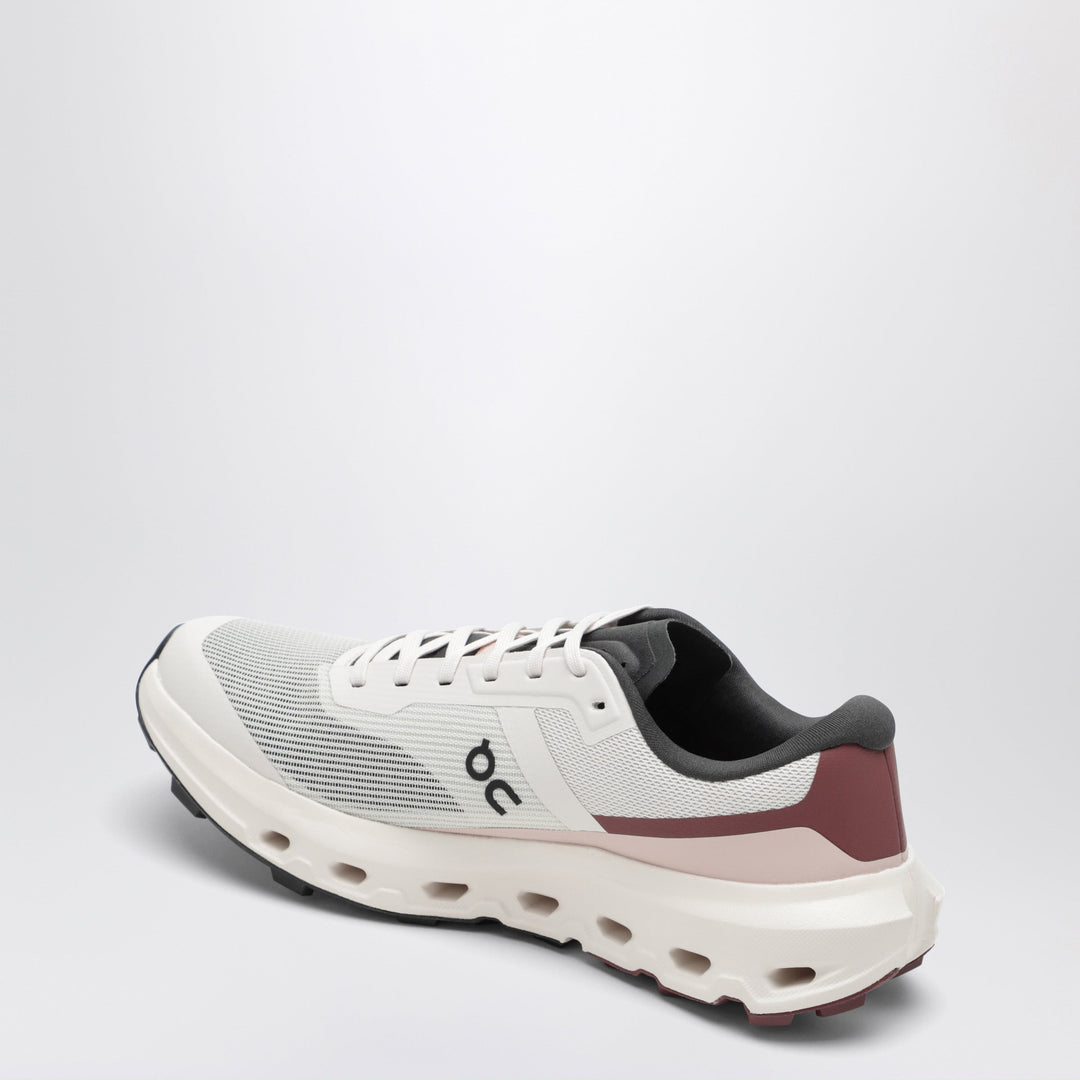 On Cloudvista 3 Oyster/Barberry Polyester Shoes