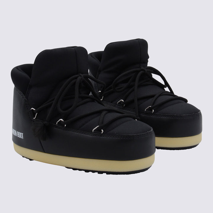 Moon Boot Boots - Blacks and greys | 96d1f3184b14fa19188ef80f2445f34053134e09