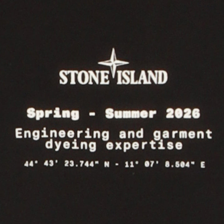 Stone Island T-shirts and Polos - Blacks and greys | cb9fc276d1b8b820e0e4470905b6debff0b97ef5
