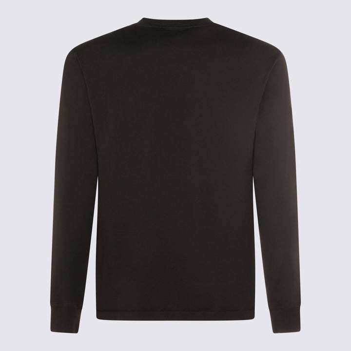 Stone Island T-shirts and Polos - Blacks and greys | 7ab06204e20851ce70944fb796d3ea6902933af3