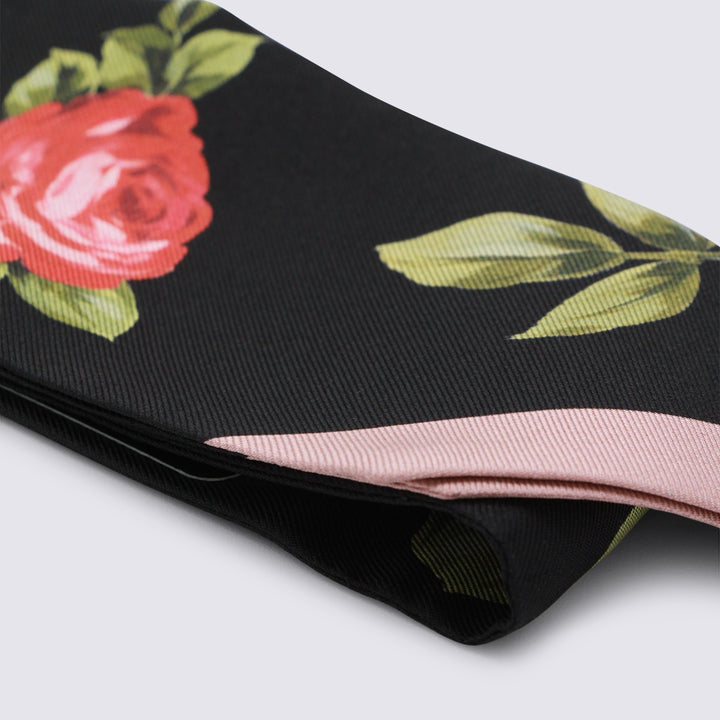 Dolce & Gabbana Scarfs - ROSE F.DO NERO | 78997b43084e06eb95f15514305c0dfc6d46bde1