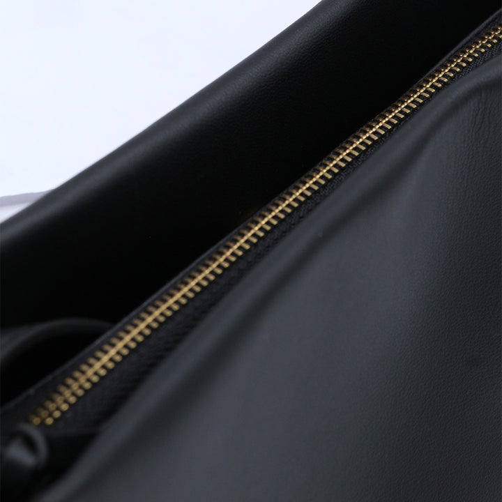 Pinko Bags - Blacks and greys | 09097e713b69f7d638454519b1522adfb7550c99