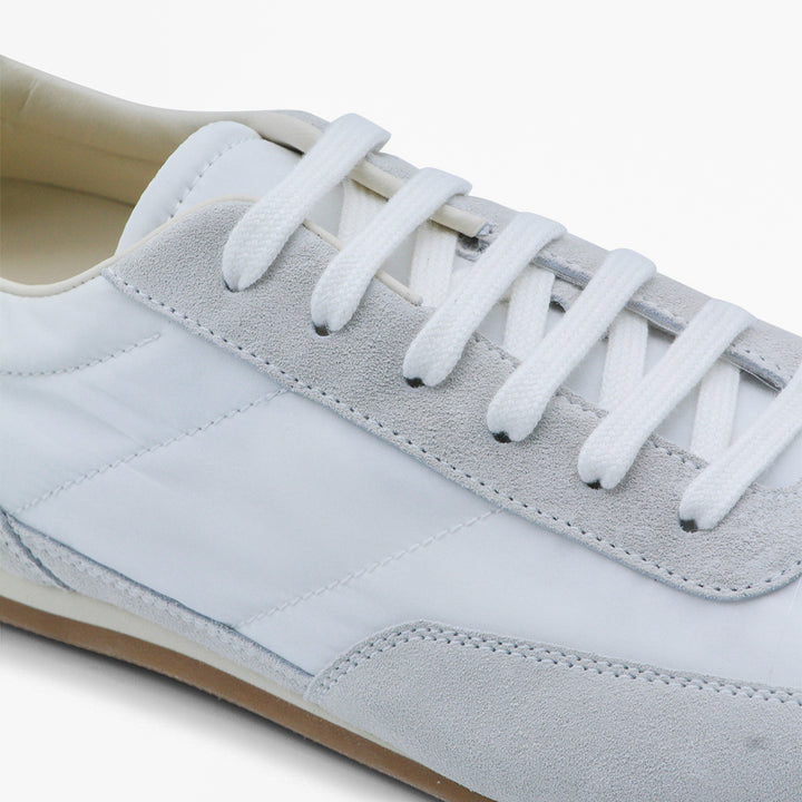 Common Projects Sneakers - Light and natural | 8b565e48c7cc12dde59bb0c82495800682e79cb5