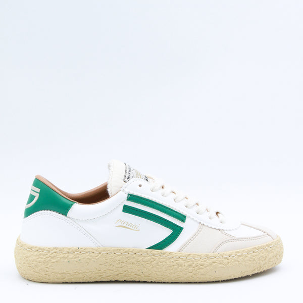 Sneakers Grass