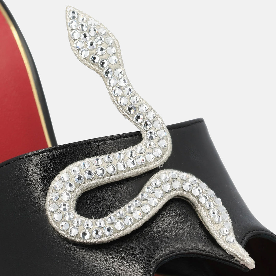 Valentino Garavani Sandals - Scuri | f8f344b875b282391759c585c4b2b58deb90d607