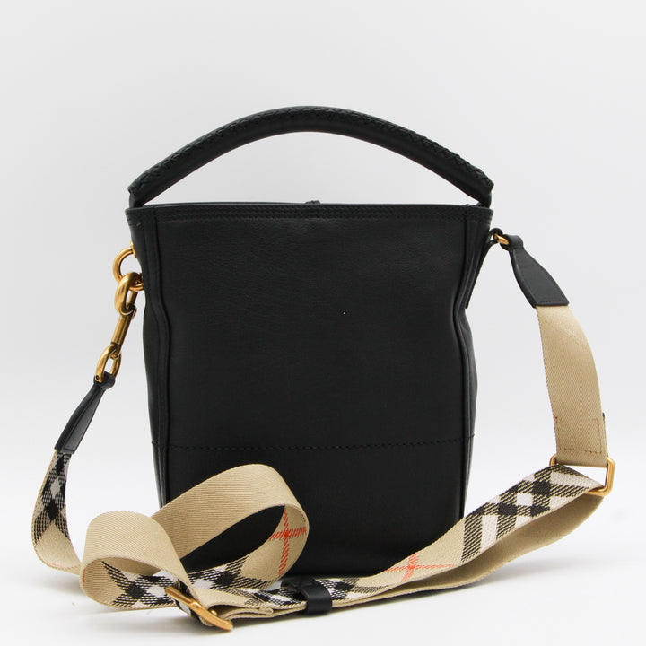 Burberry Bags - Black | 48d7fe9c83734e23f8383e224ab41d2e544d601e