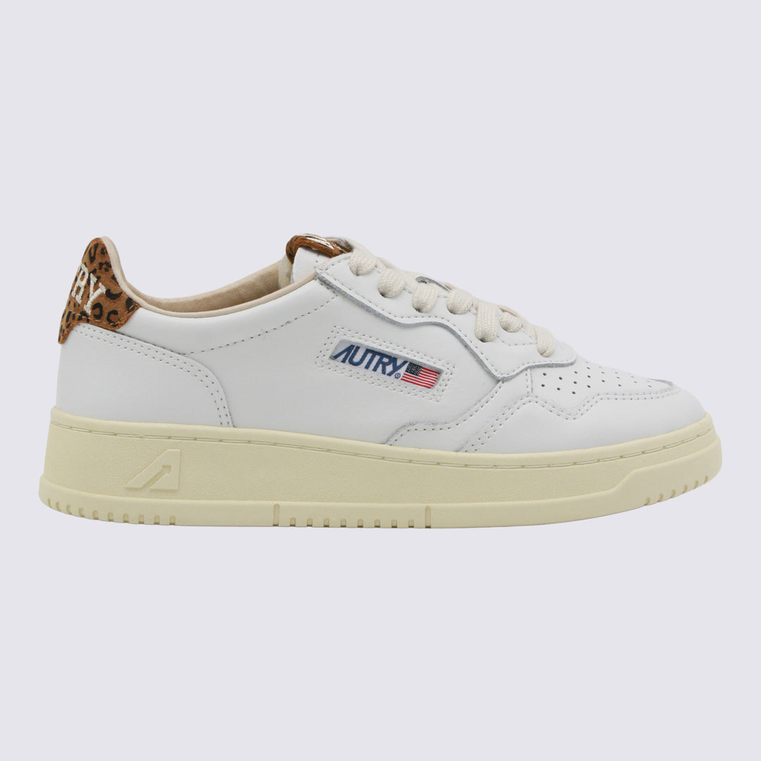 Autry Sneakers - LEA/SUECOLLEG WHT/LEO | 1ccd4dd99cea38b965cf0f4314b6370a61747605