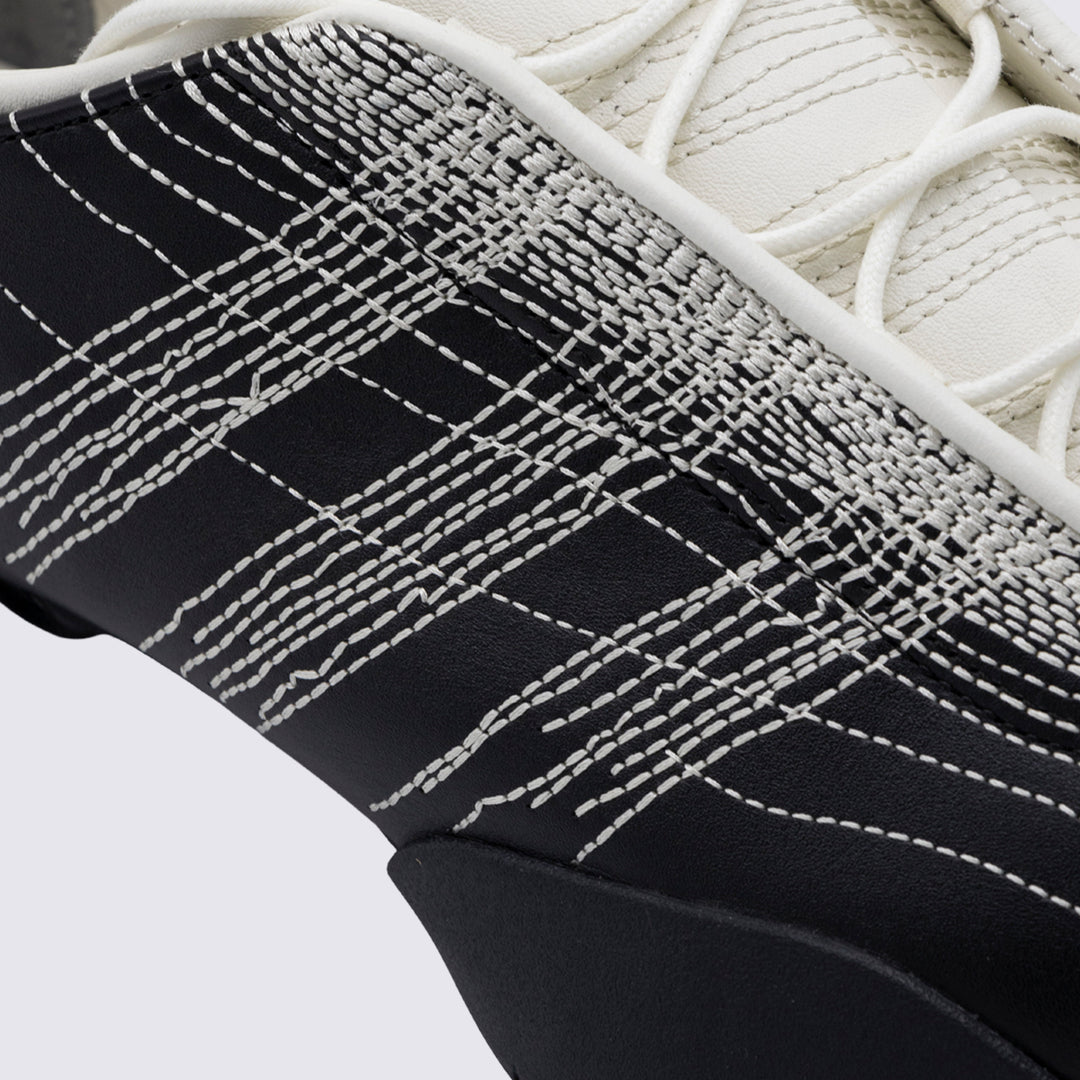 Y-3 Sneakers - Black | d88421fb27eb8087310169daf68efff2a8ff2177
